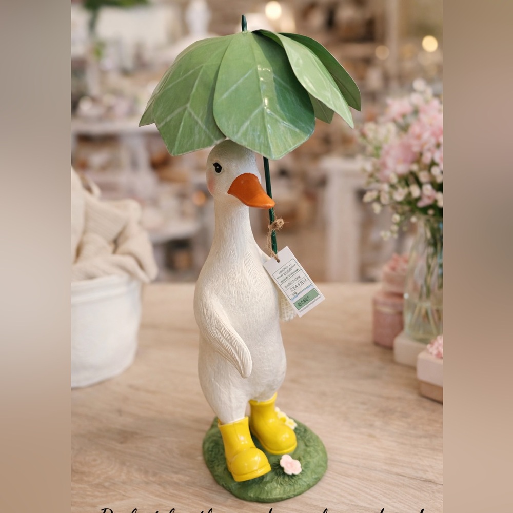 NWT Cotton and Co. Charming Duck Figurine with Green Leaf Umbrella